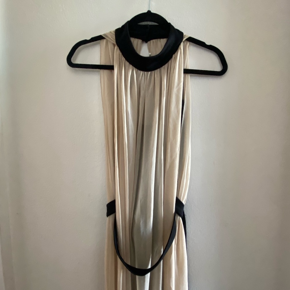 B&C DRESS - Picture 2 of 3